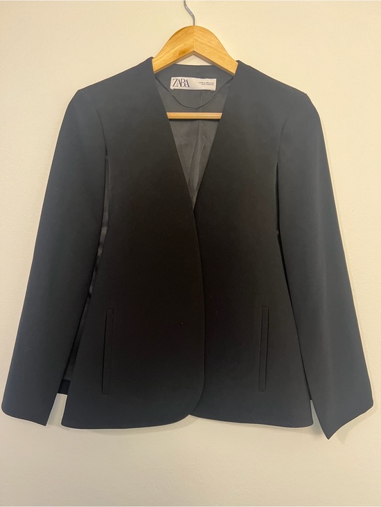 Zara Jackets & Blazers - Zara Black Women's Collarless Cape Blazer